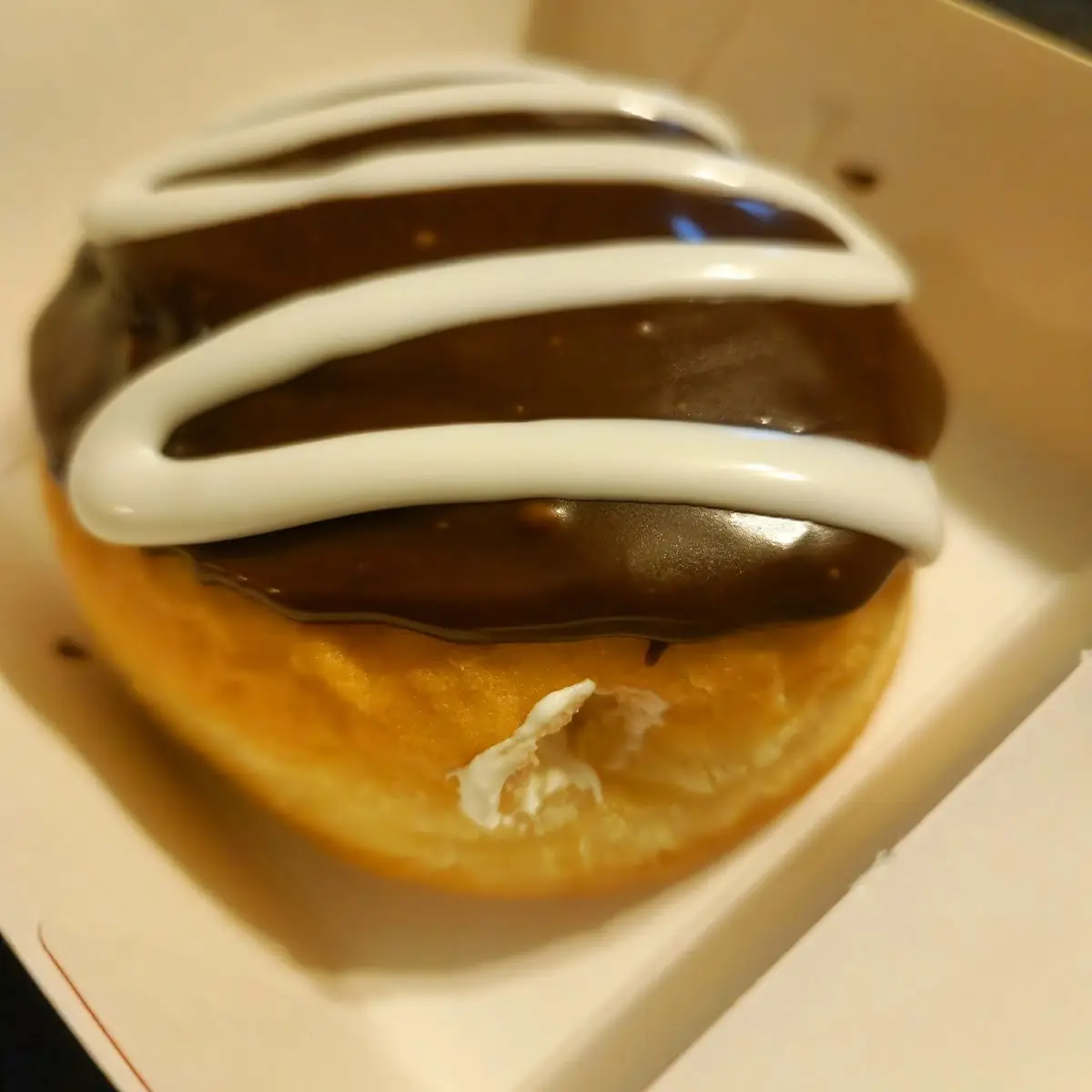 Vanilla Cream Donuts