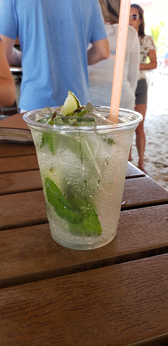 Dragon Fruit Mojito