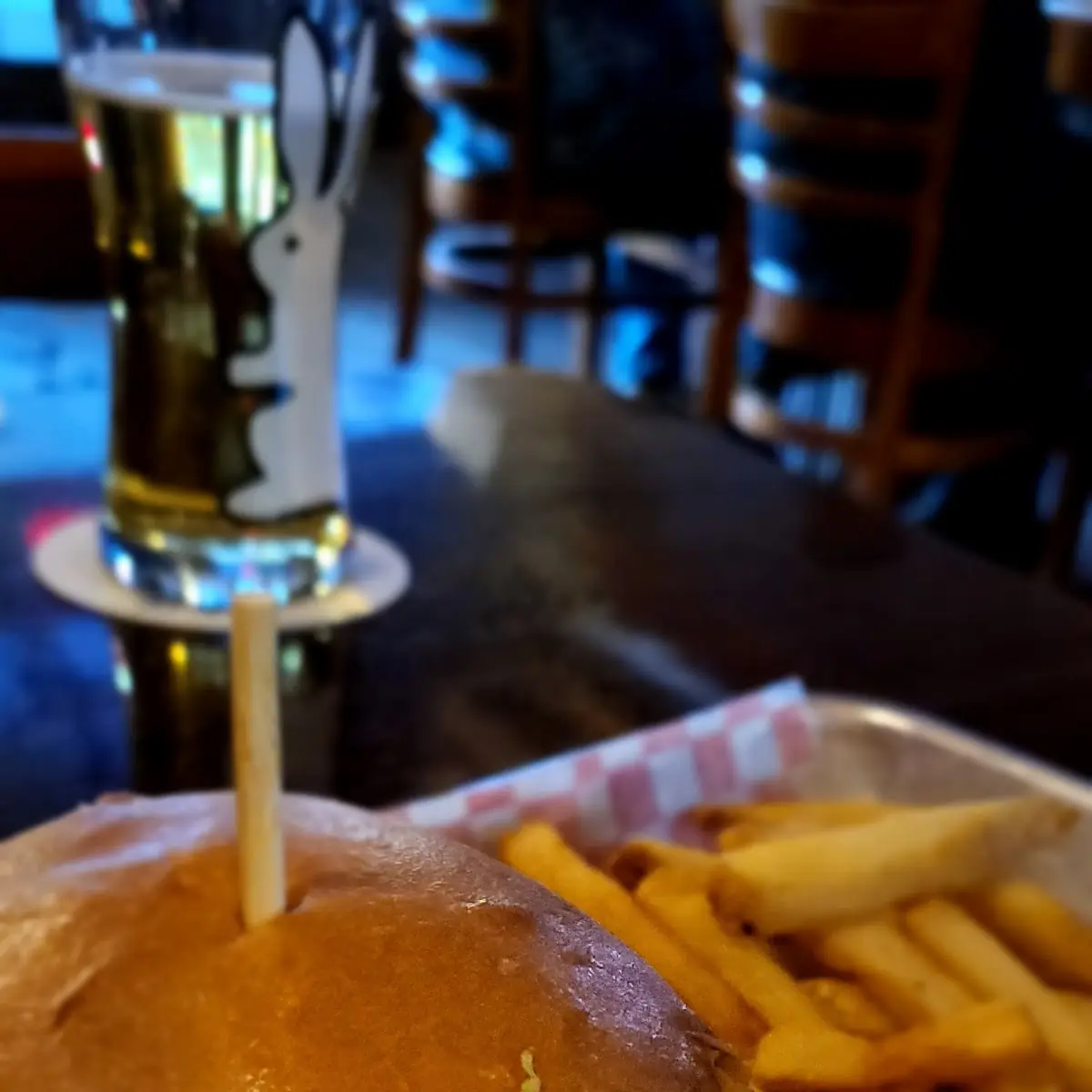 Sideways Classic Burger
