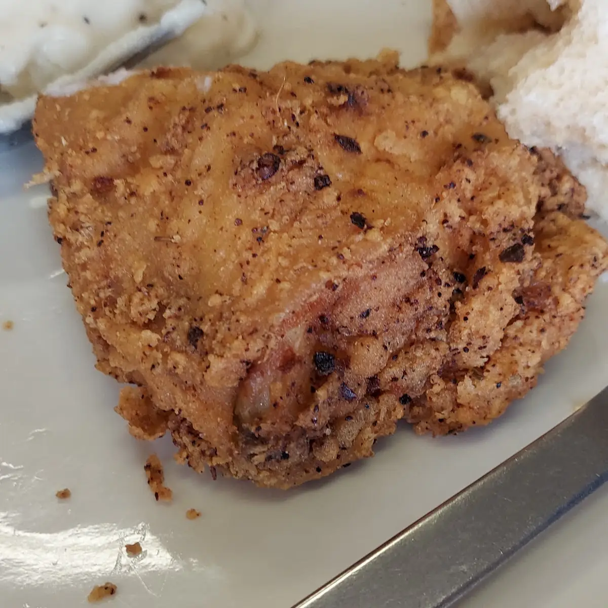 Fried Chicken 2 Sides & Roll Fri