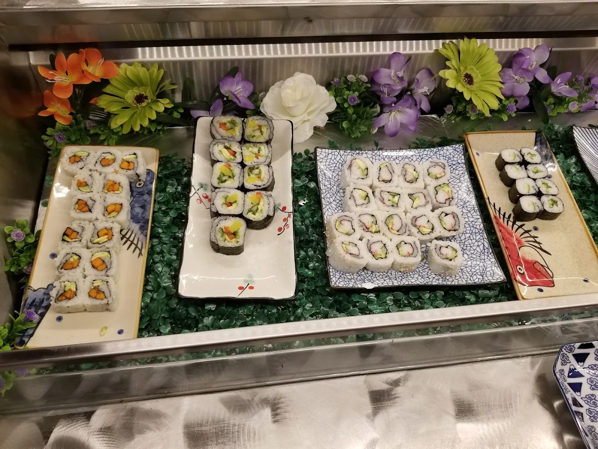 Assorted Sushi Tray
