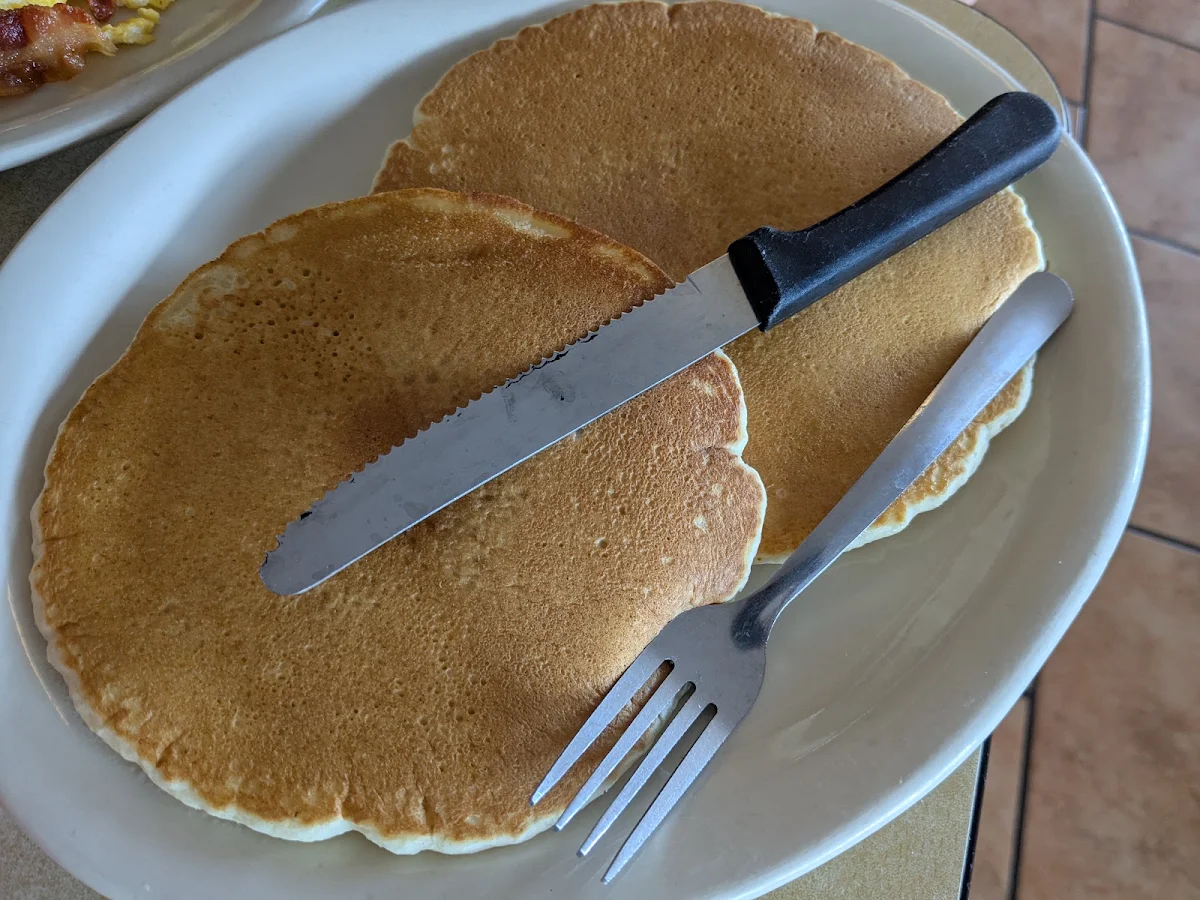 Pancakes 2 Eggs