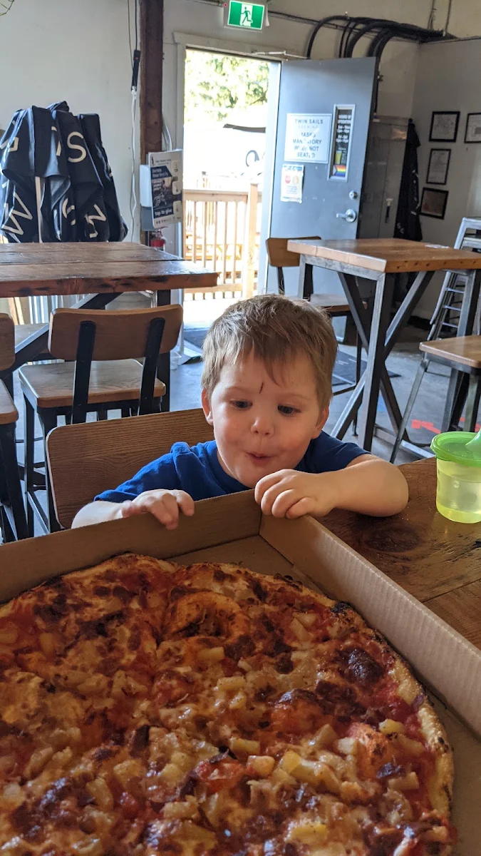 Hawaiian Pizza, Mama Said Pizza Co.
