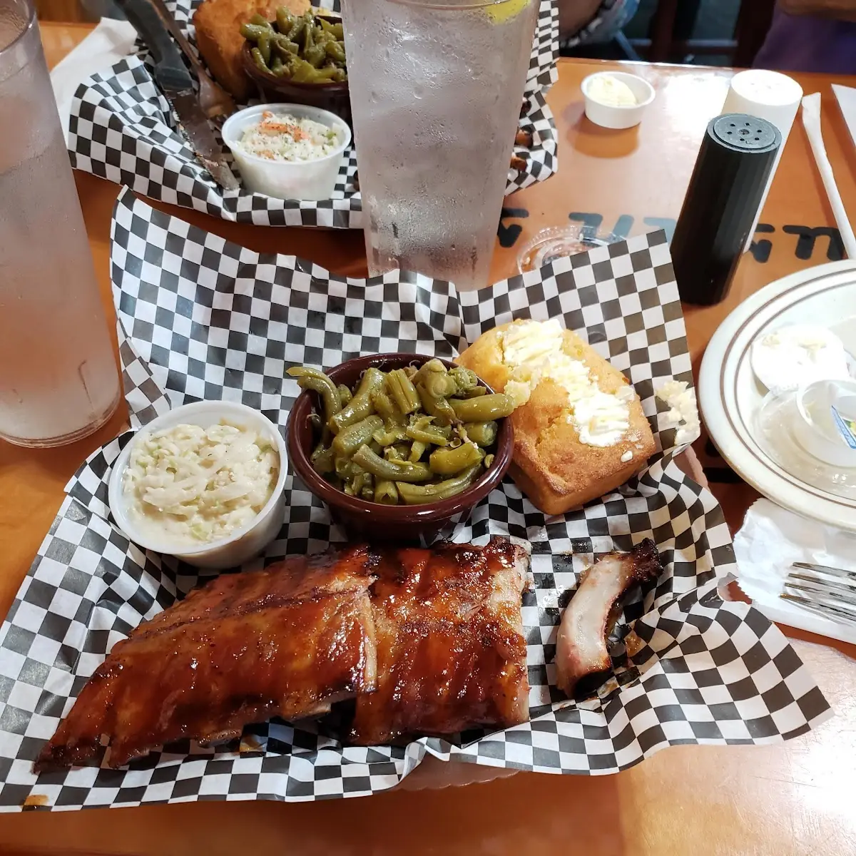 Full Rack of Baby Back Ribs Dinner