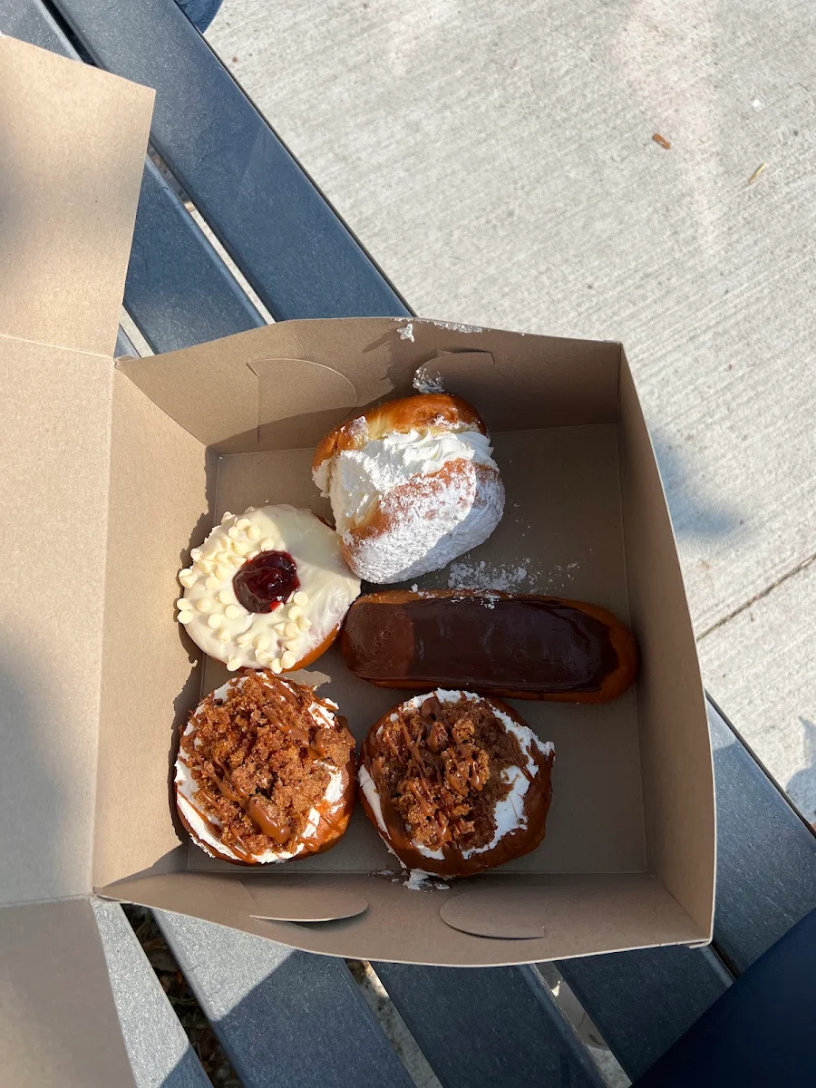 Highlights, Bartliff's Bakery & Restaurant