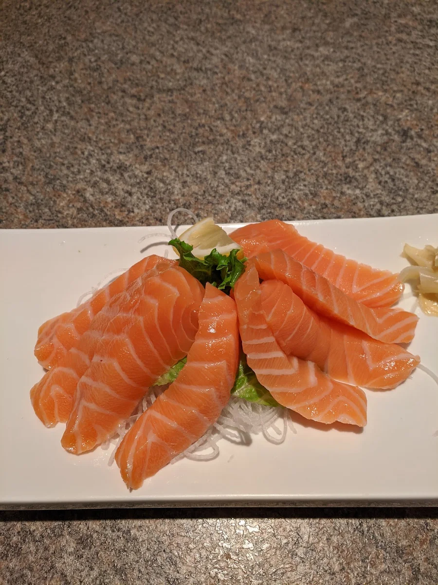 Salmon Sashimi 8pcs, Bluefin Sushi