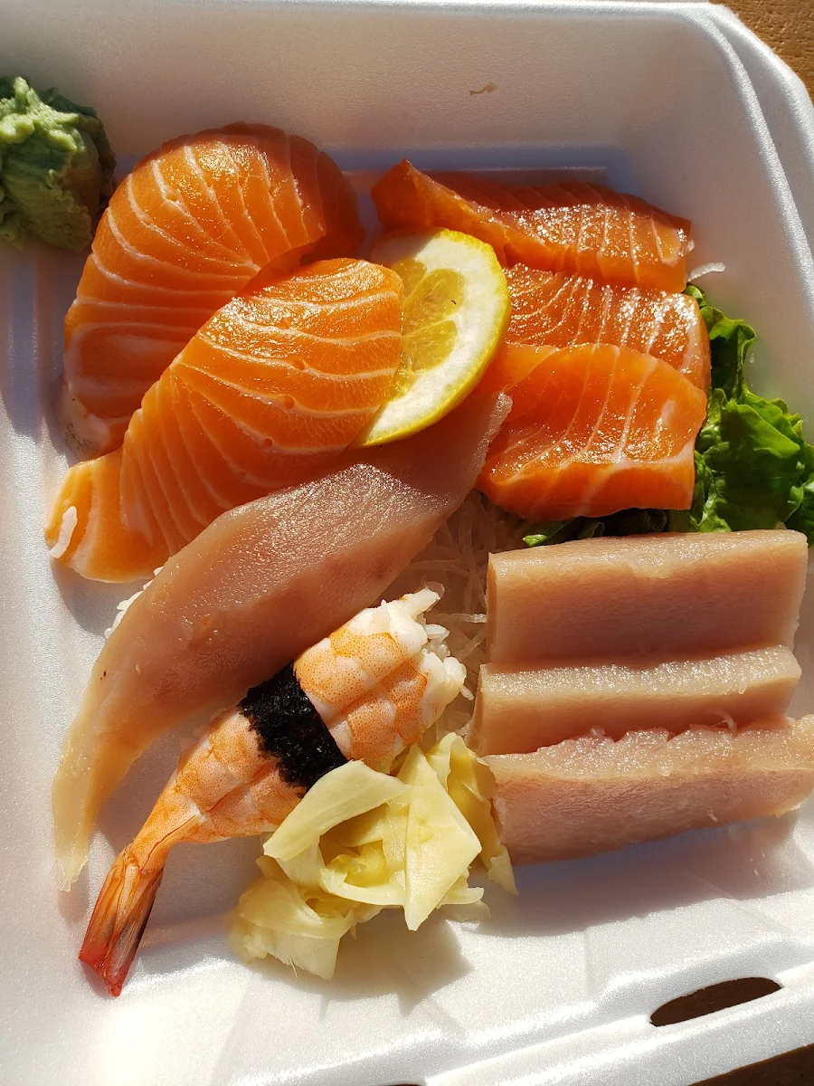 Sashimi Combo, Bluefin Sushi