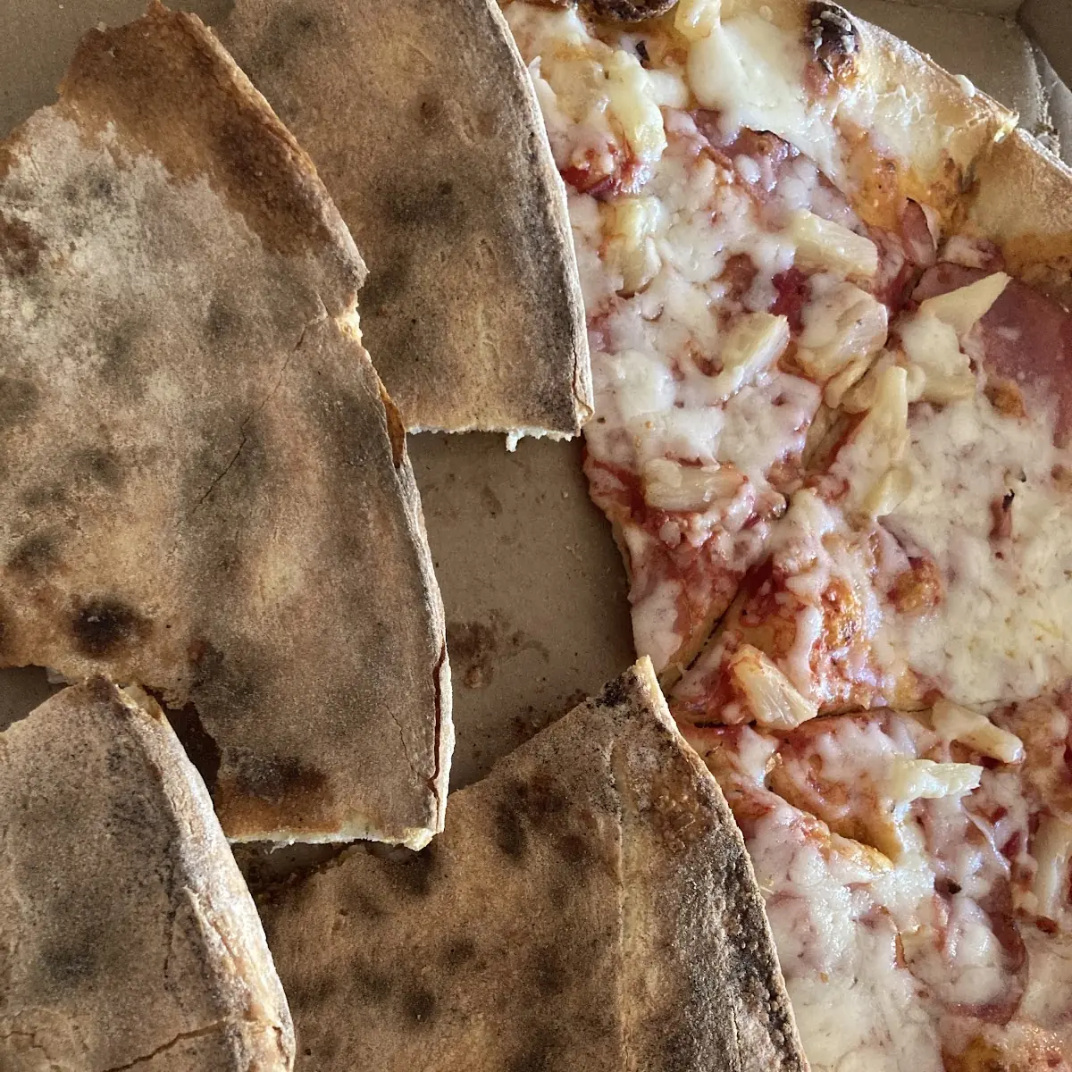 Hawaiian Pizza