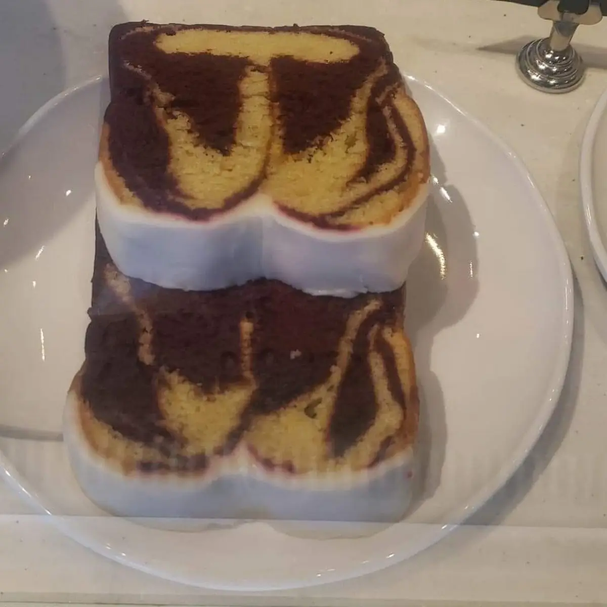 Marble Cake Red Velvet