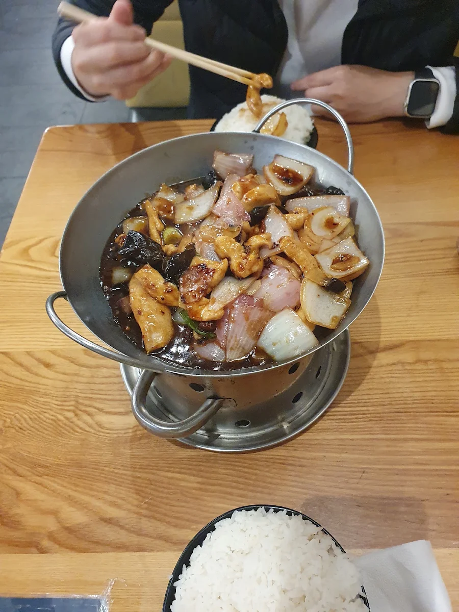 Tea Tree Mushroom Chicken Hotpot, Jackpot Dining