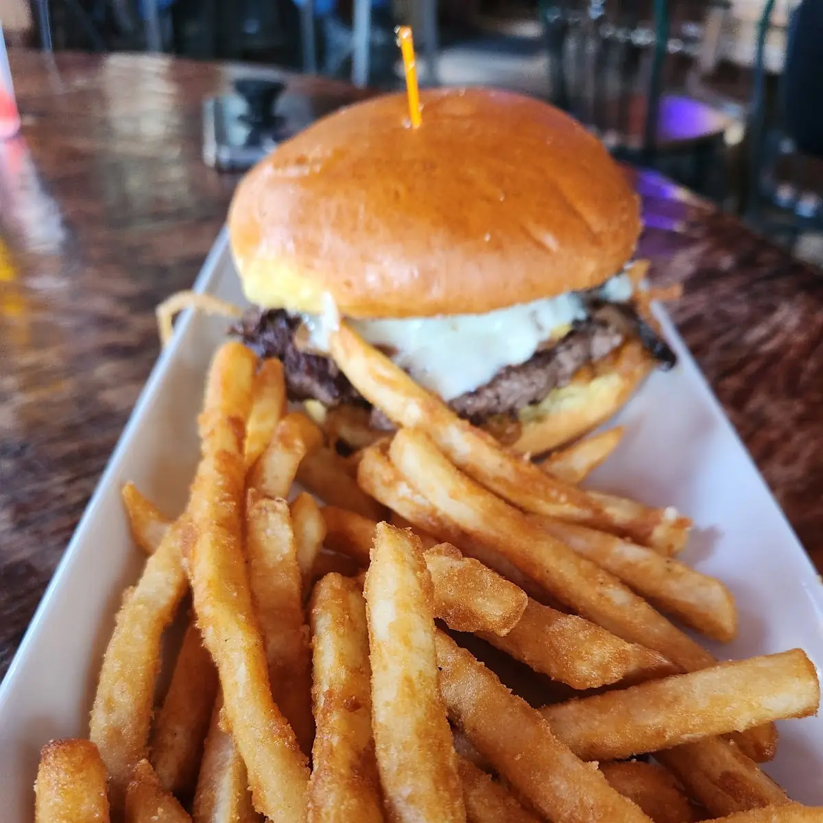 Classic Pub Burger