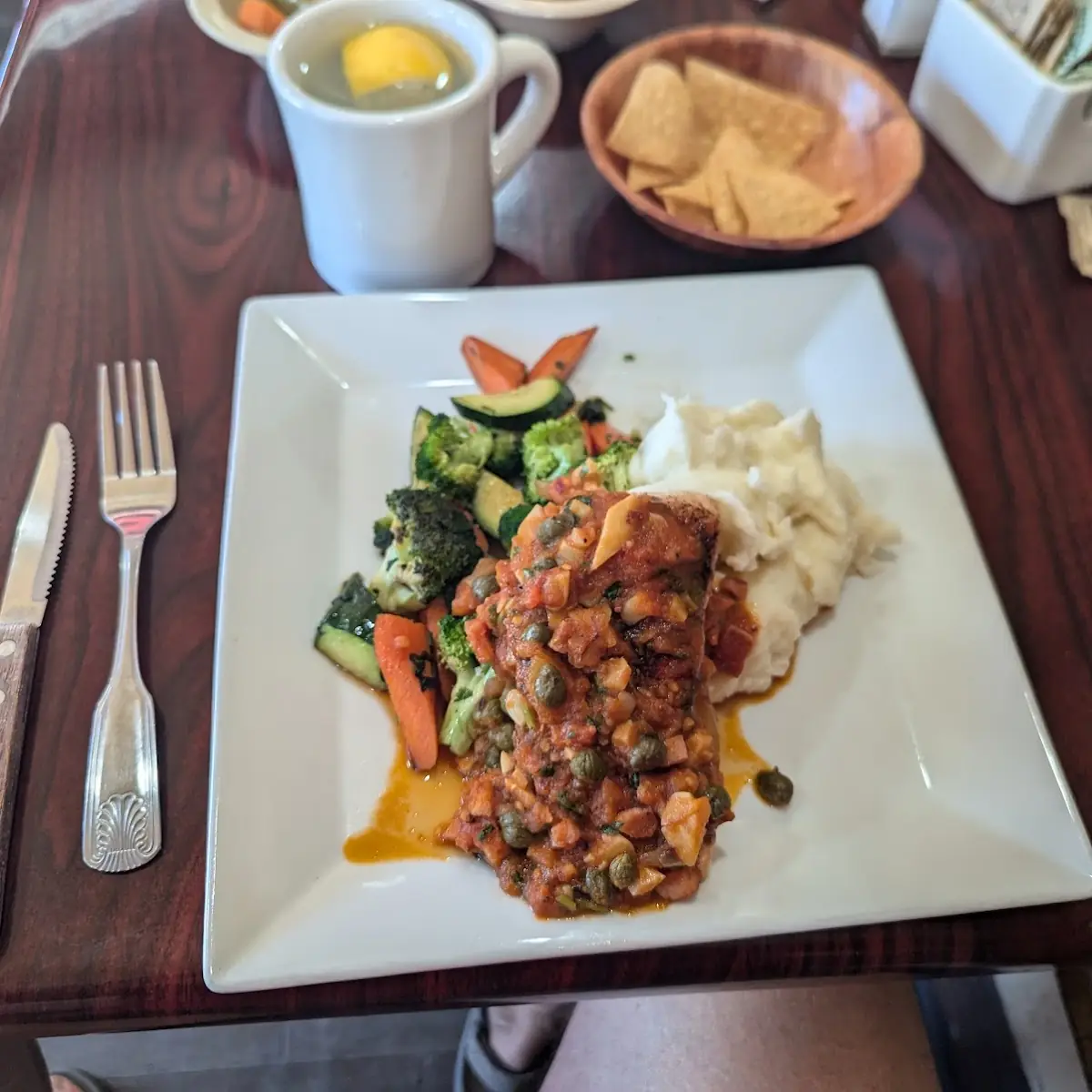 Spicy Salmon Plate