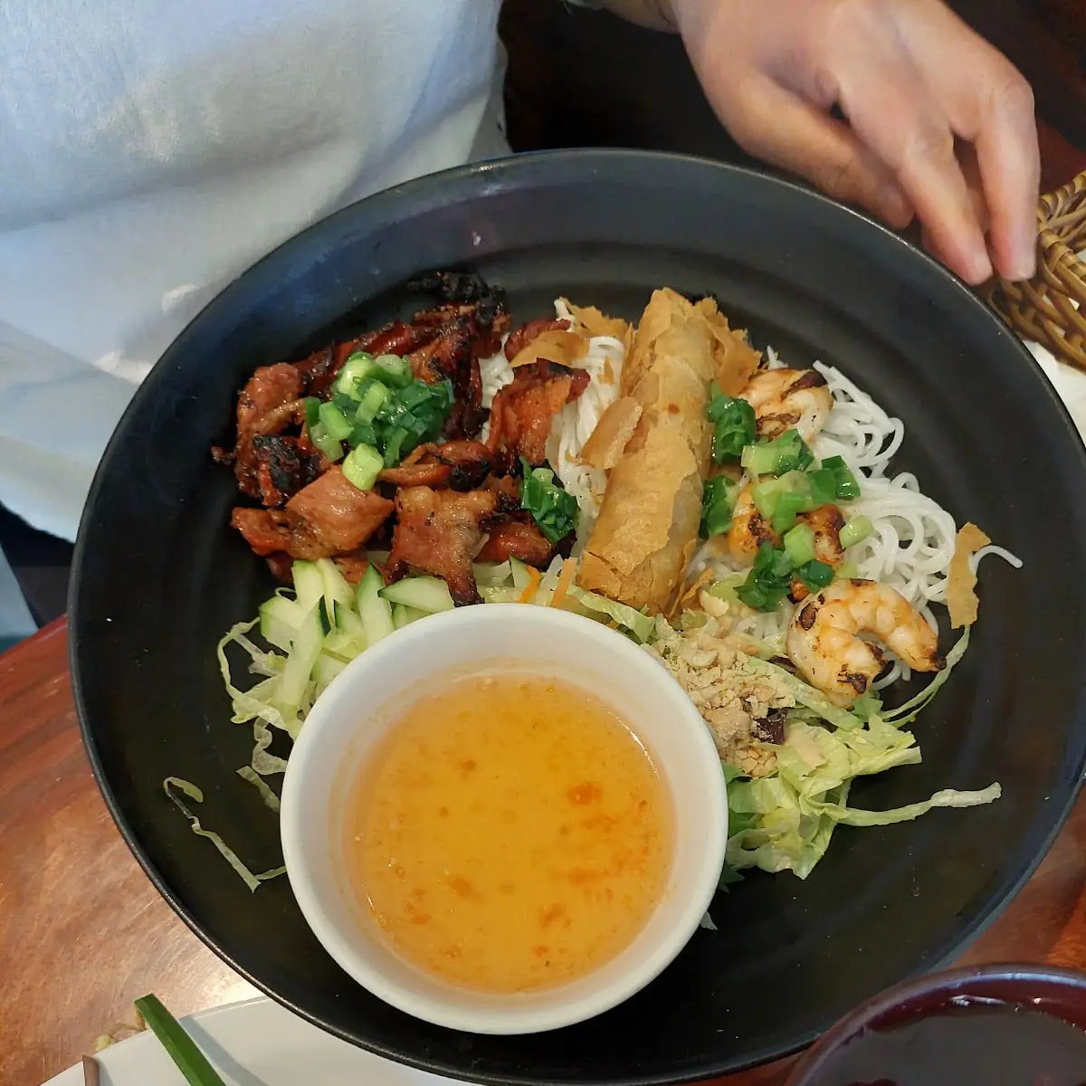 46 Grilled Shrimp Egg Roll w Vegetables