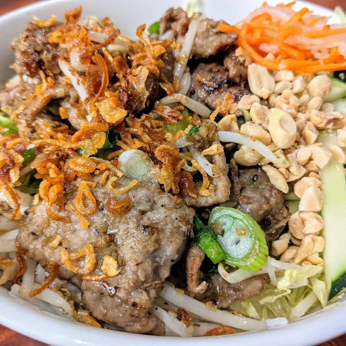 Beef Sauteed in Lemongrass Bún Bò Xào Xả