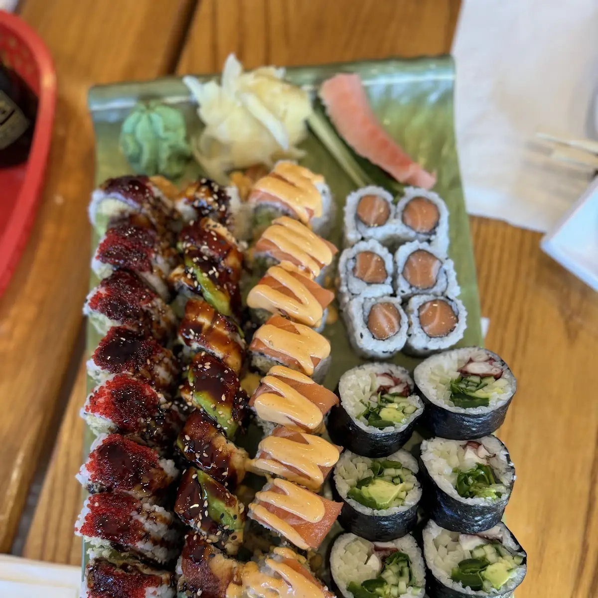 Dragon Roll Spicy Salmon Roll