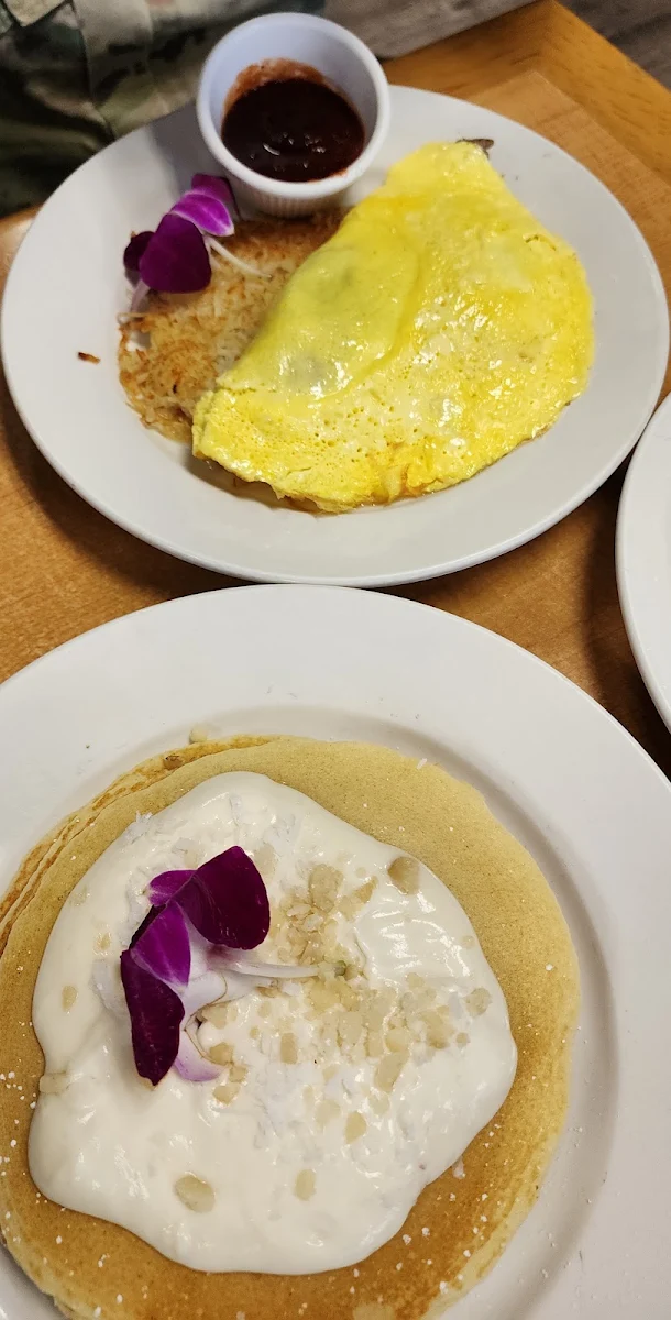 Philly Cheesesteak Omelette