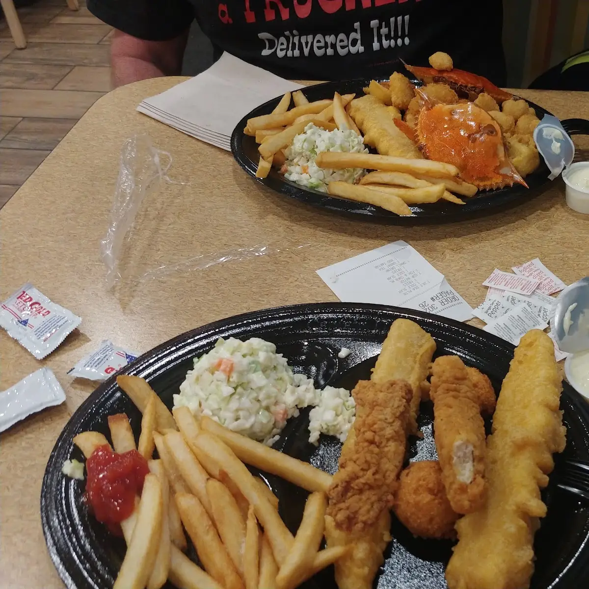 Fish & Chicken Fish & Crab Cakes