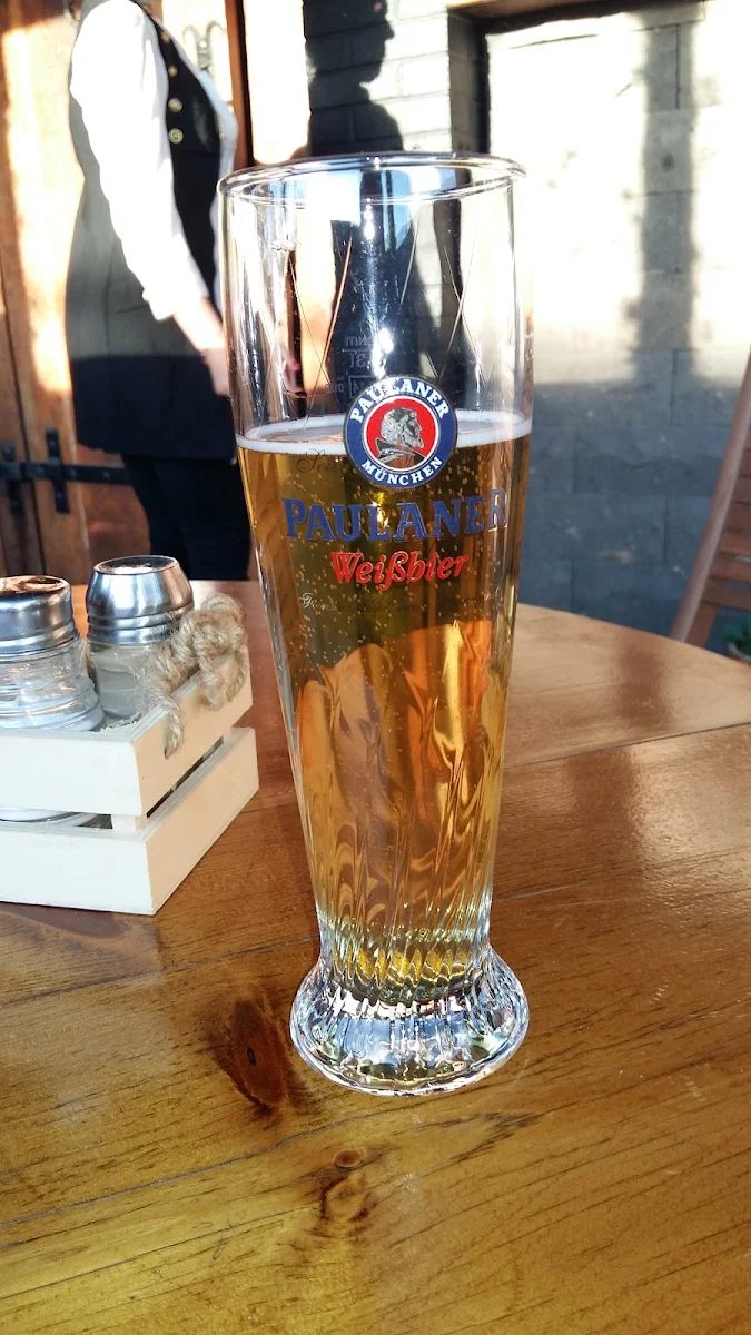 Paulaner, Etno Bar & Grill