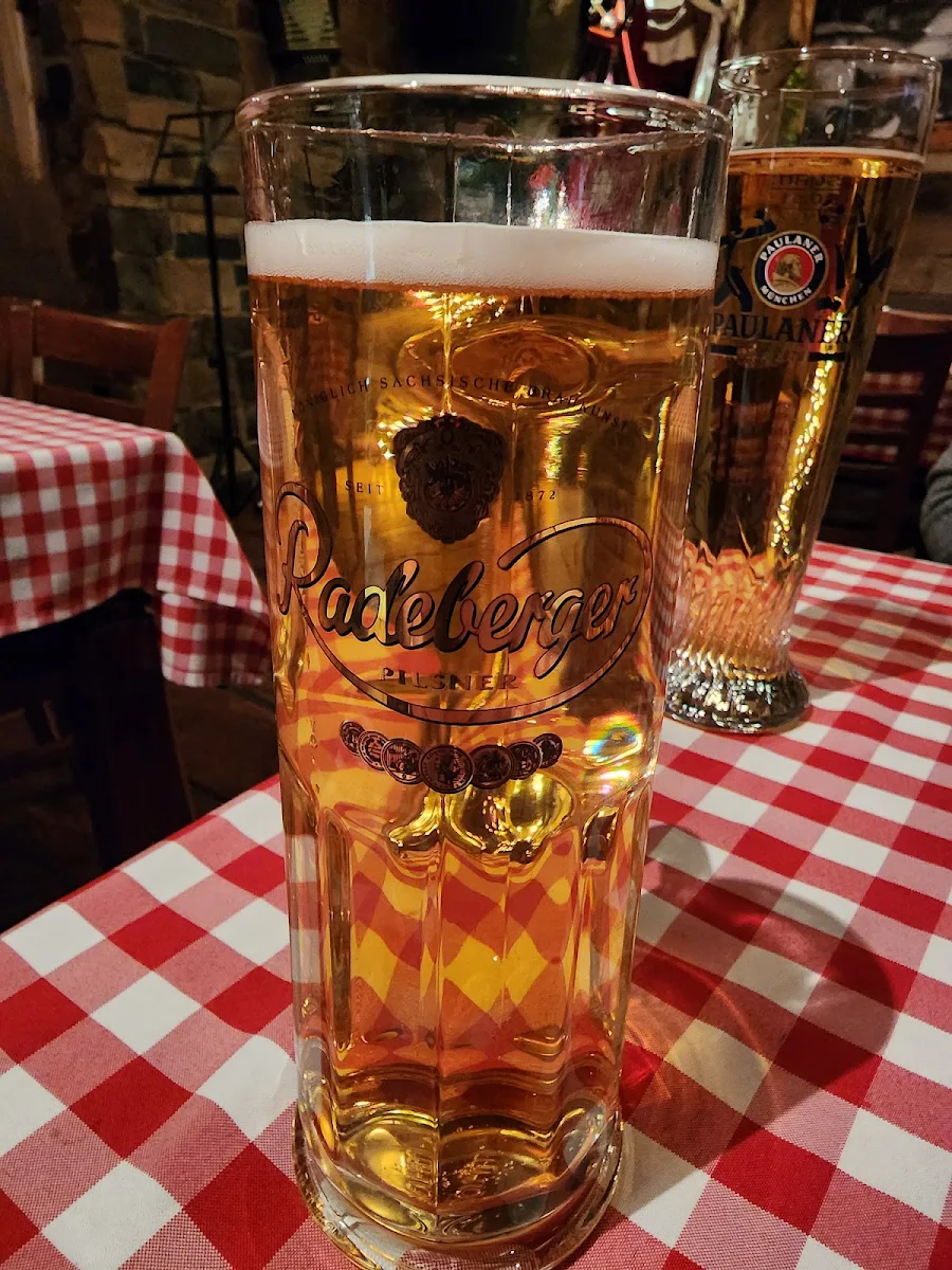 Radeberger, Etno Bar & Grill