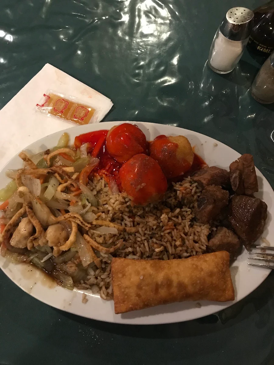 Highlights, Hong Kong Restaurant