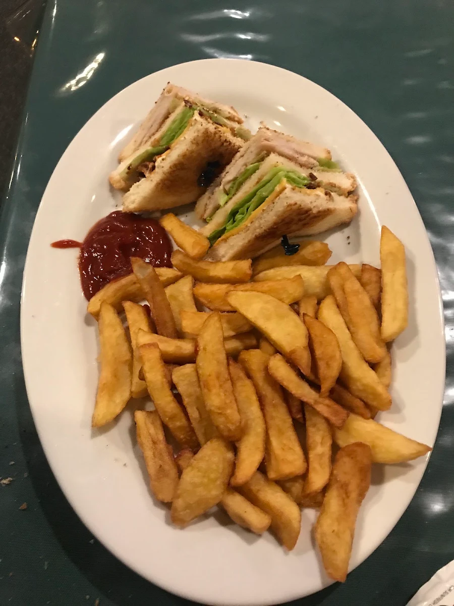 Highlights, Hong Kong Restaurant