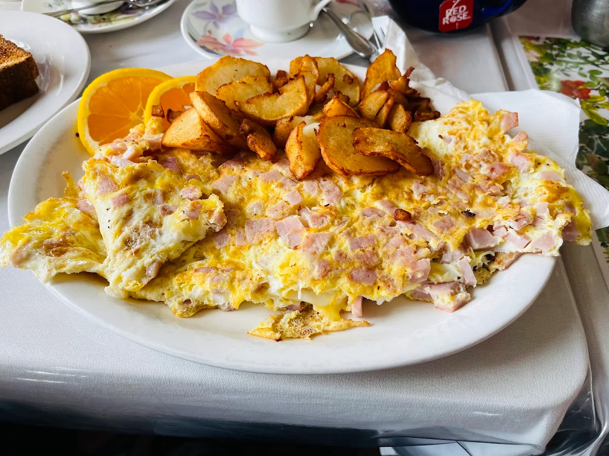 Ham Omelette, Riverview Inn & Restaurant