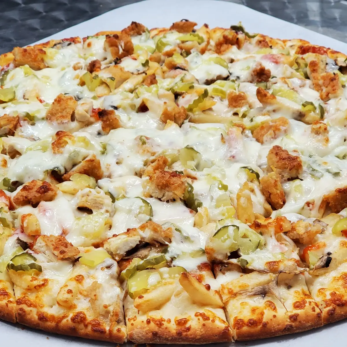 Chicken Alfredo Pizza