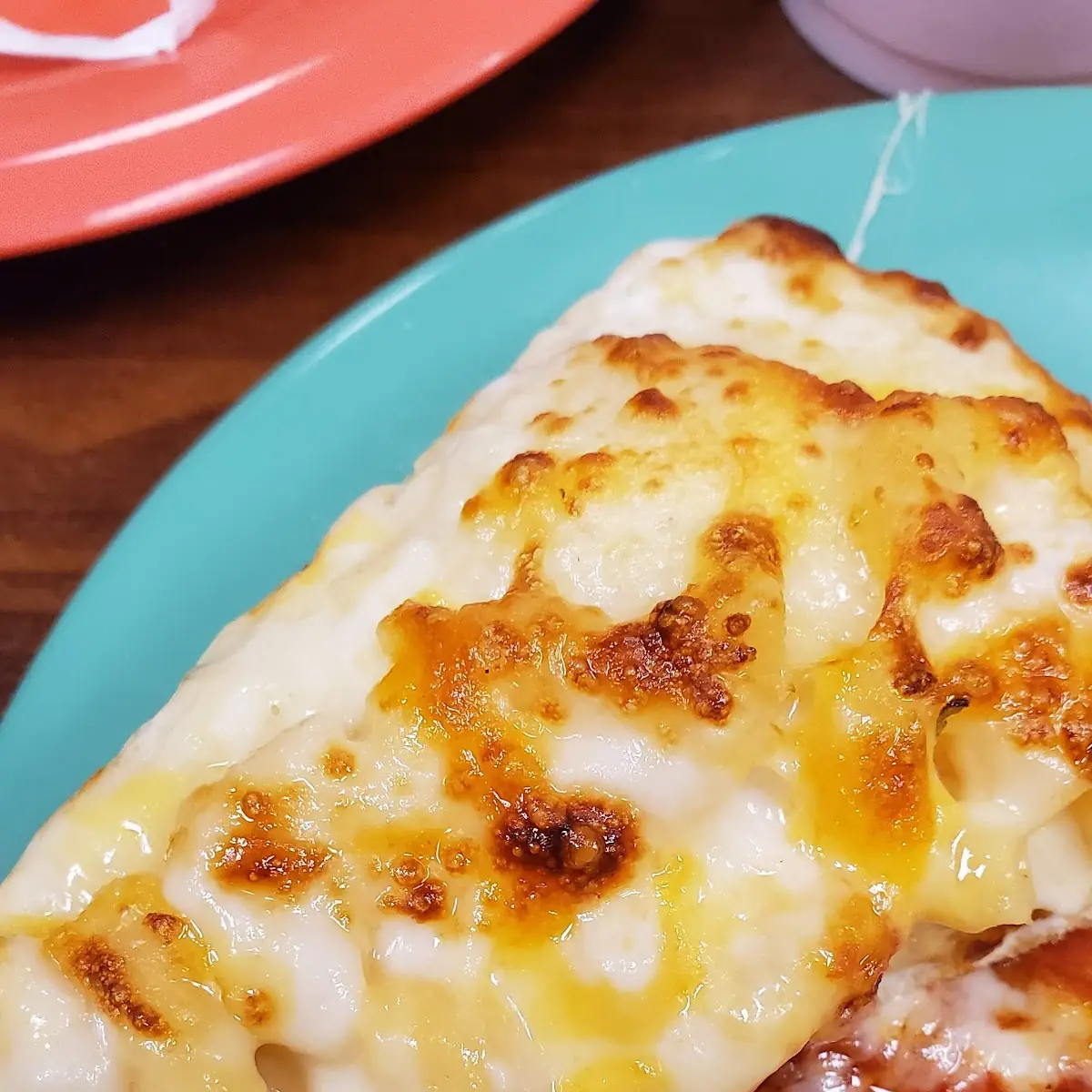 Mac and Cheese Pizza