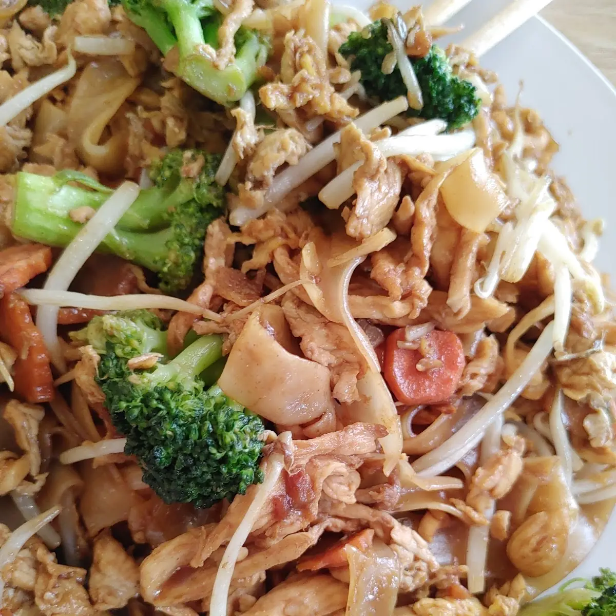 Meat Lover's Delight Pad Thai