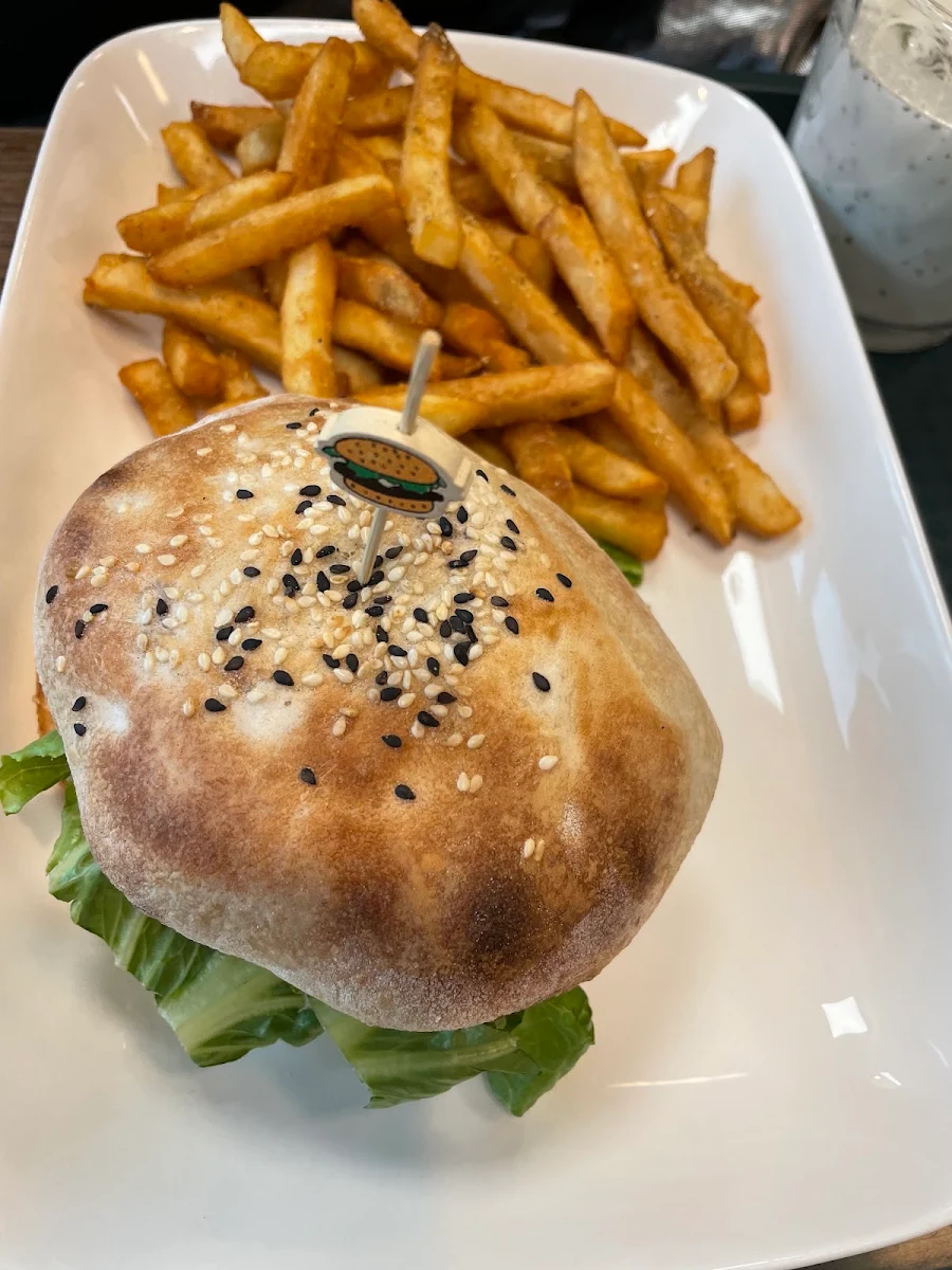Hamburger, Maimana Naan and Kabab