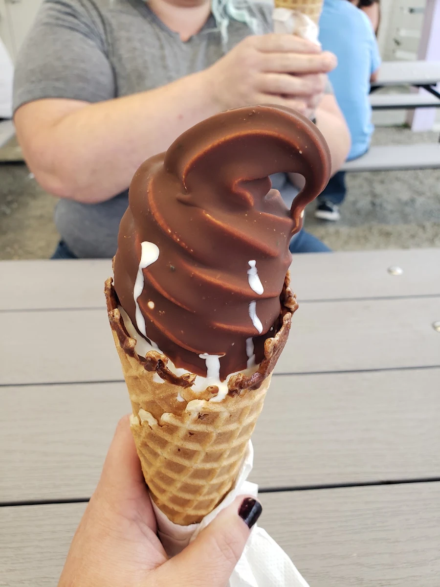 Chocolate Dip Vanilla Waffle Cone
