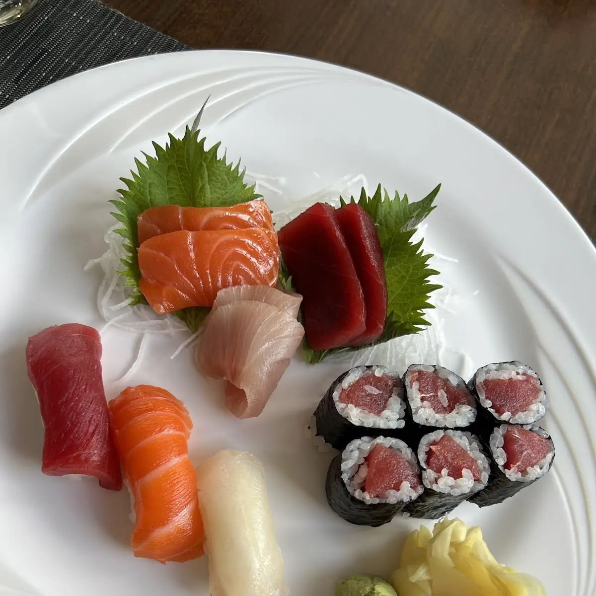 Sushi & Sashimi Lunch Platter