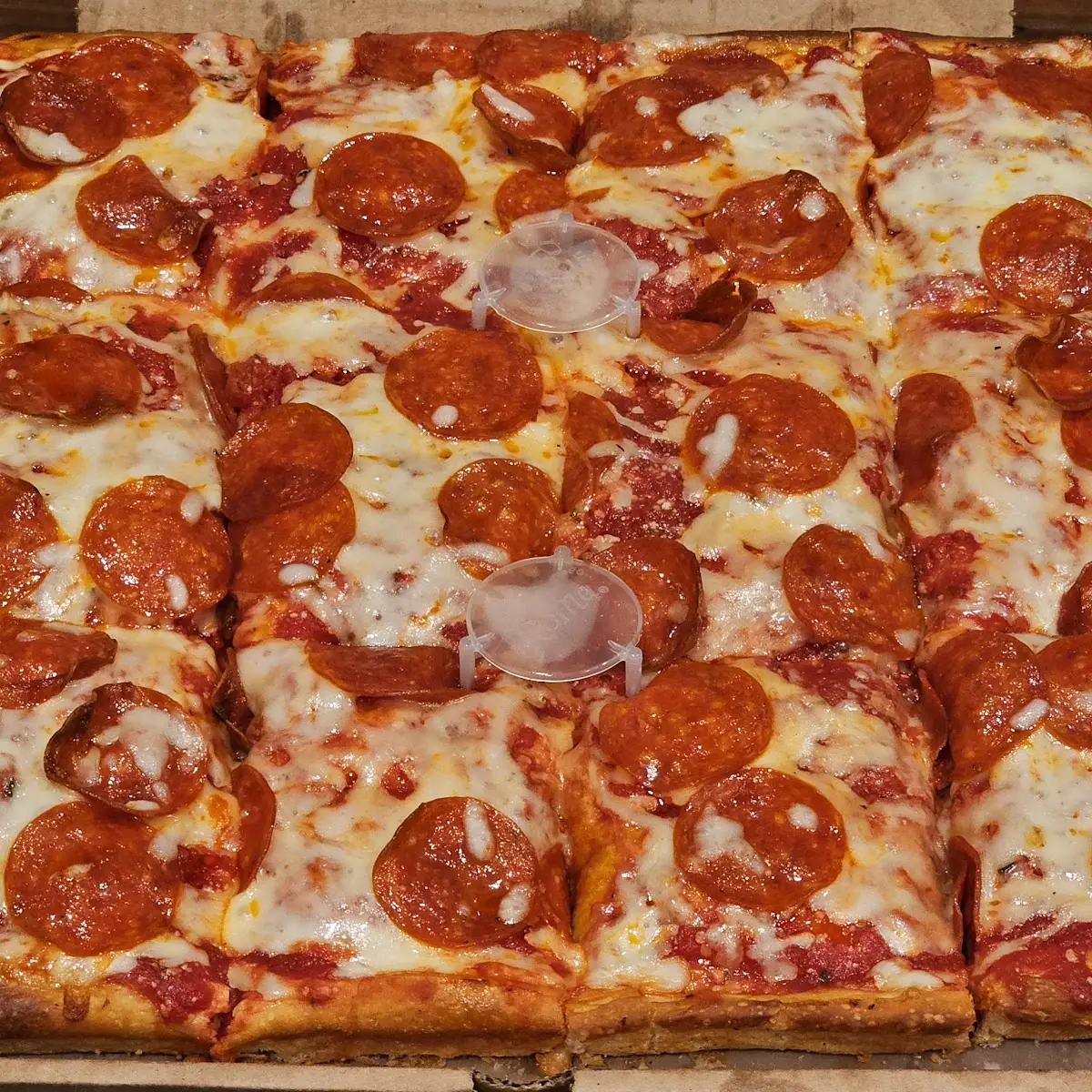 (Lg 16") Grandma Pizza