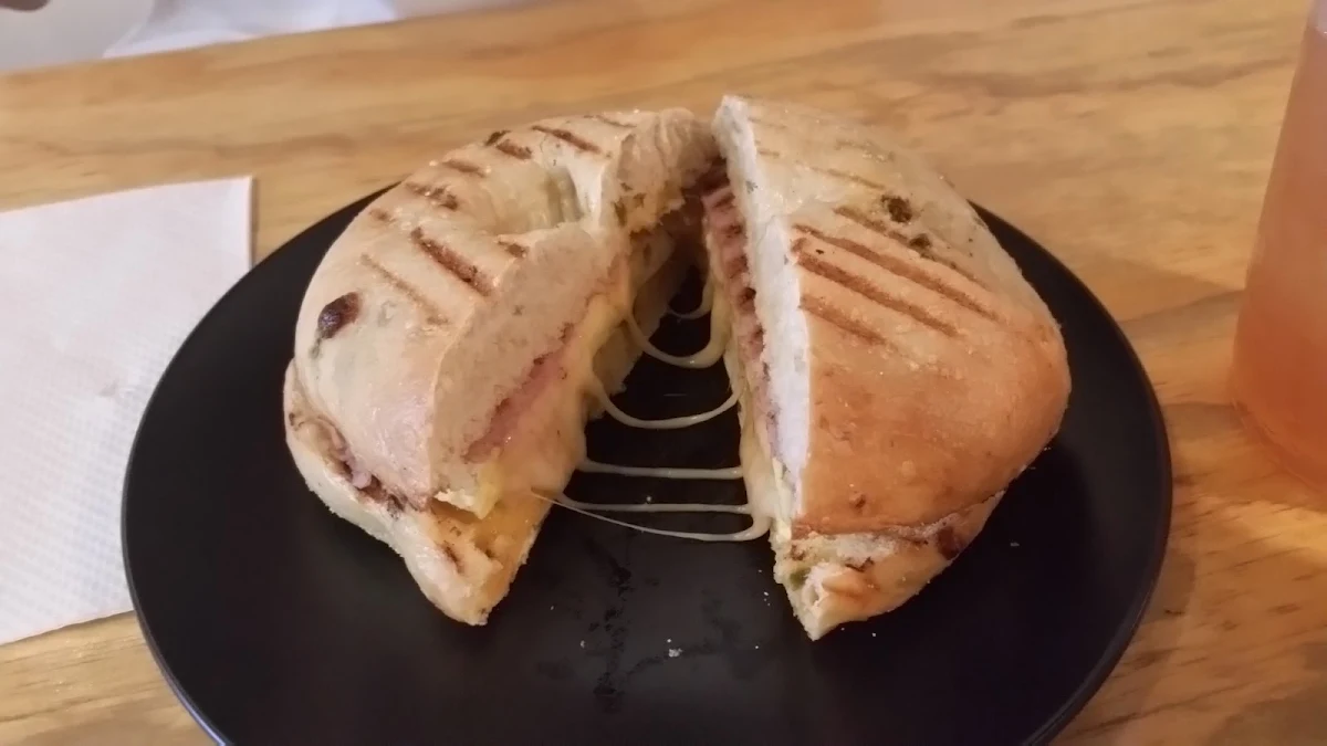 Breakfast Sandwich
