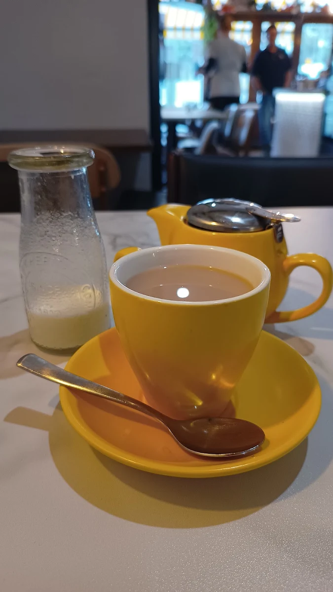 English Breakfast Tea, Hideout 2081