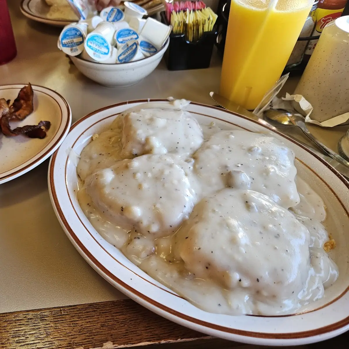 Sausage Gravy and Biscuits