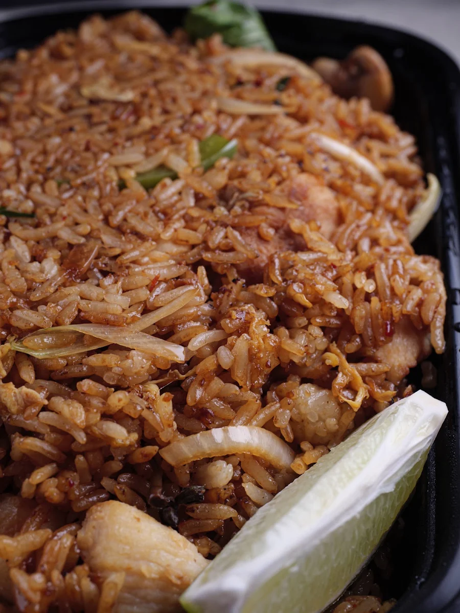 Thai Basil Fried Rice Chicken