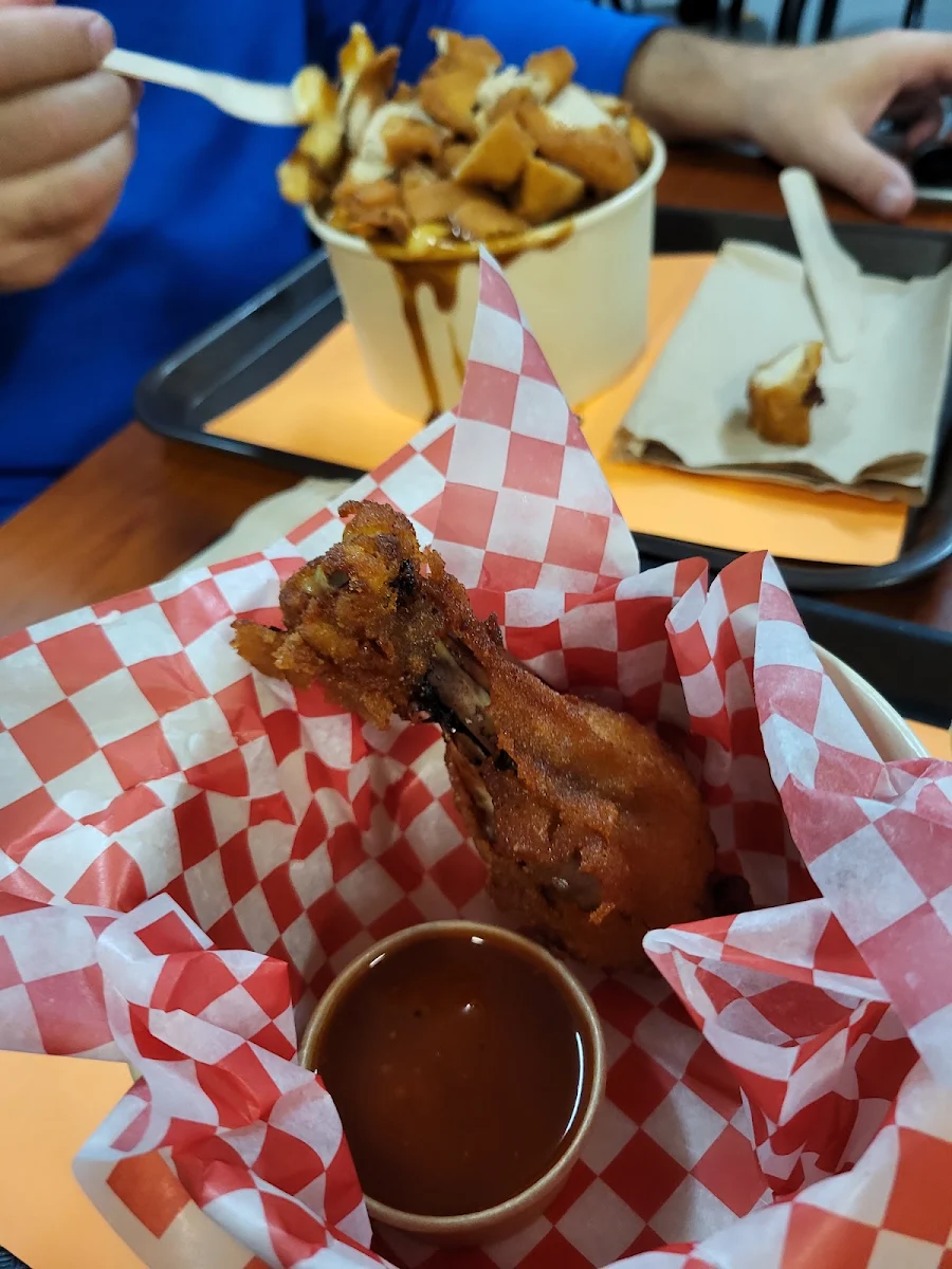 Pilon D E Poulet Frit, La Poule Givrée