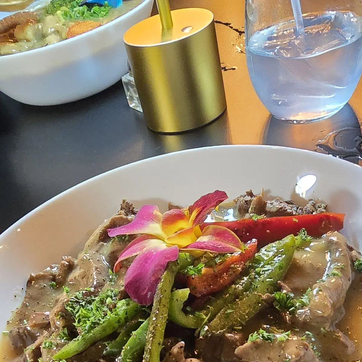 Black Pepper Steak with Rice