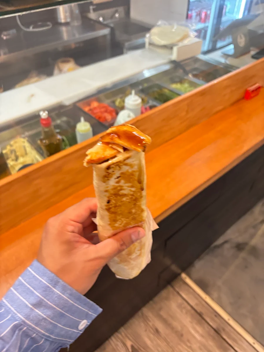 Highlights, Damaskino Shawarma