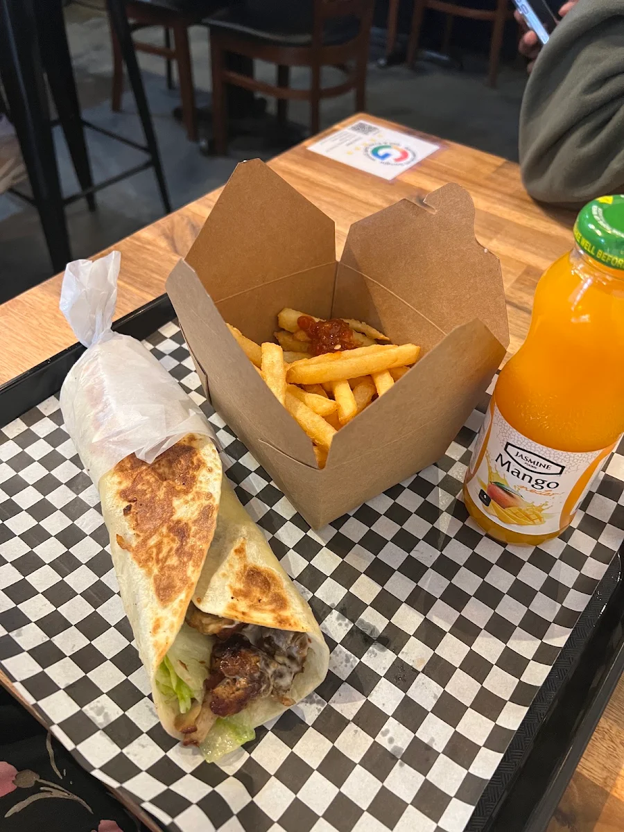 Highlights, Damaskino Shawarma