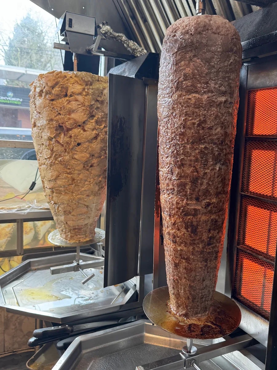 Just Right, Damaskino Shawarma
