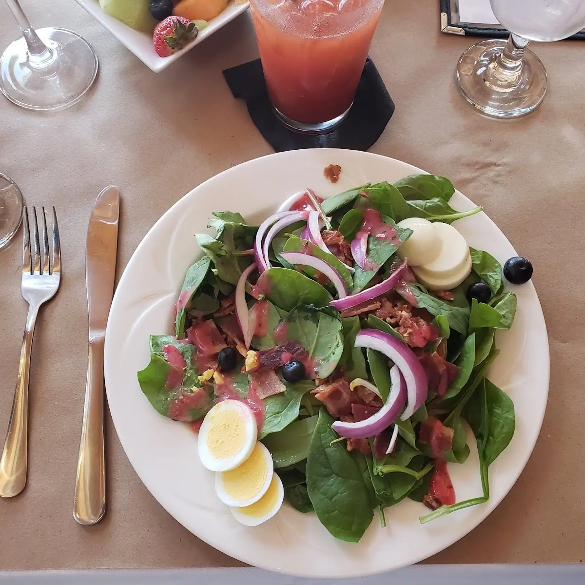 Pump's House Salad