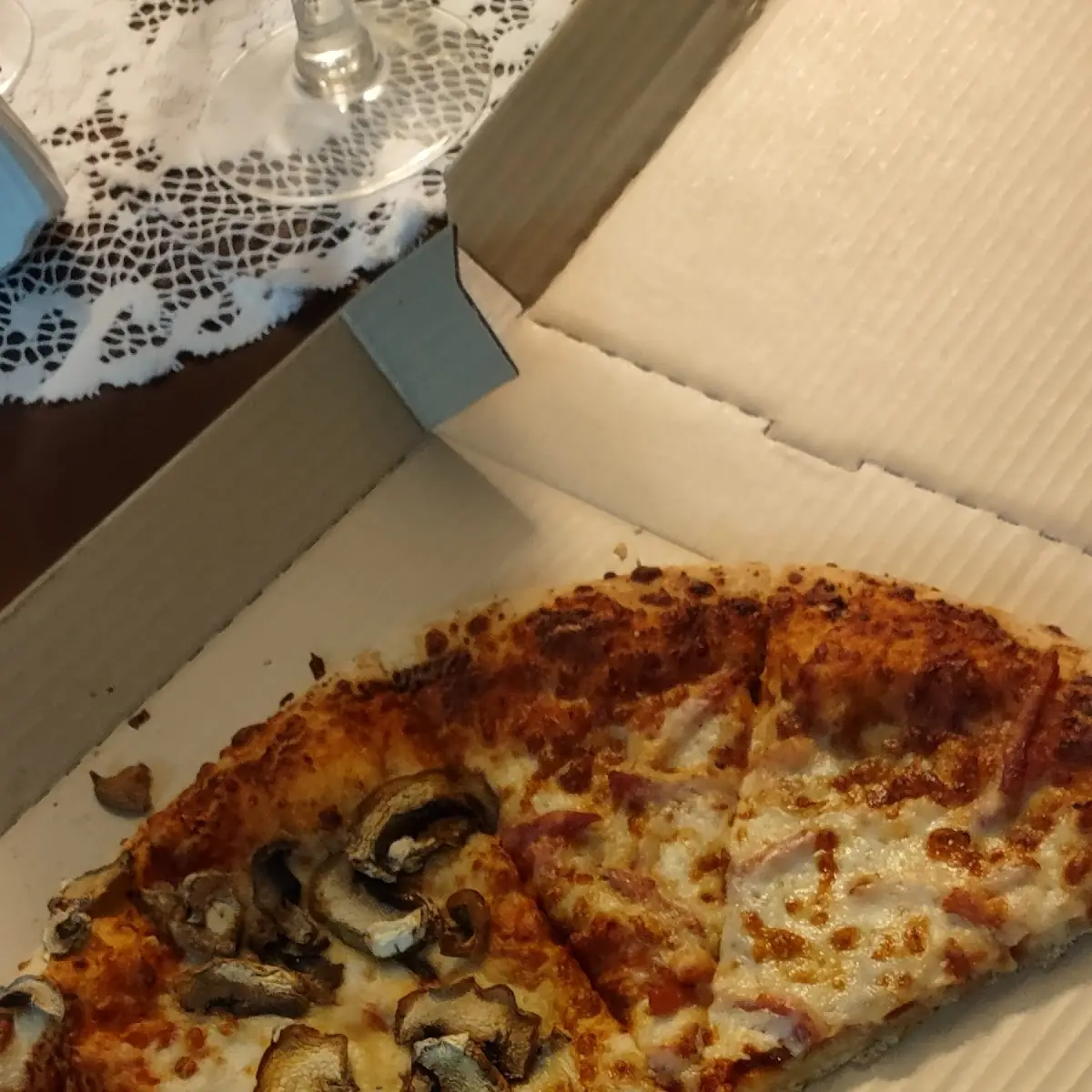 Large Mushroom Pizza