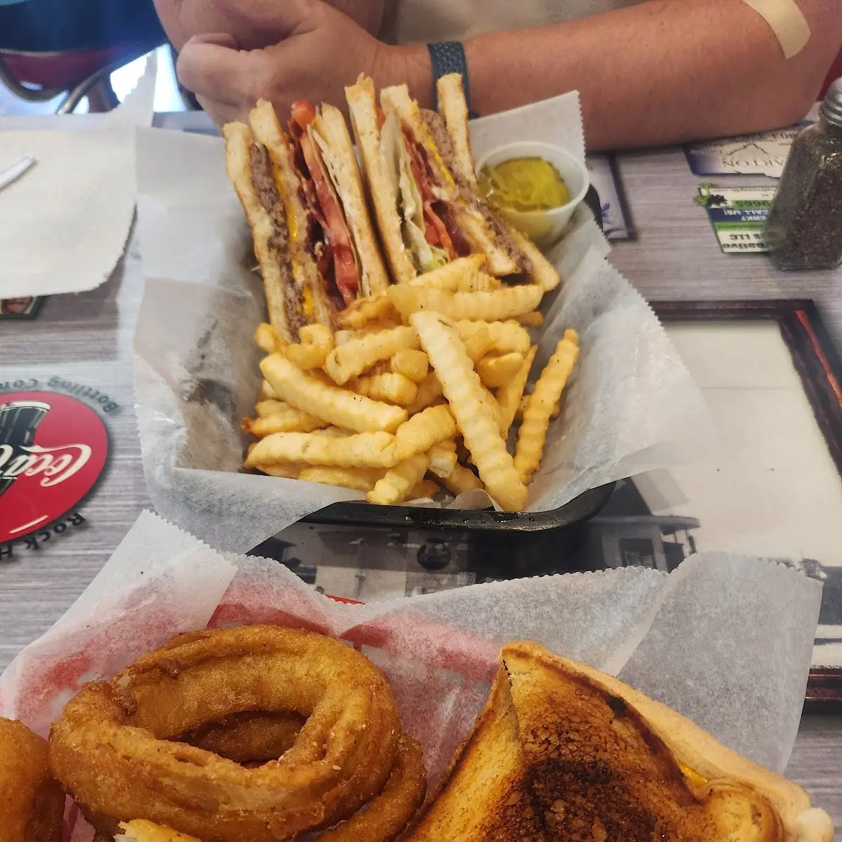Grilled Cheese w Onion Rings