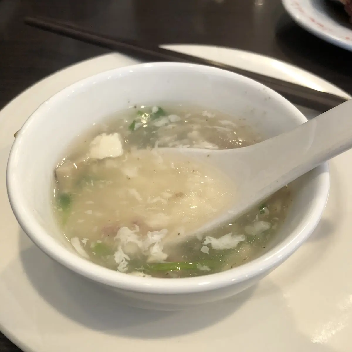 Crab Meat with Fish Maw Soup