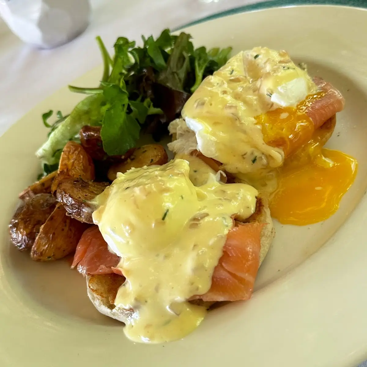 Salmon Benedict