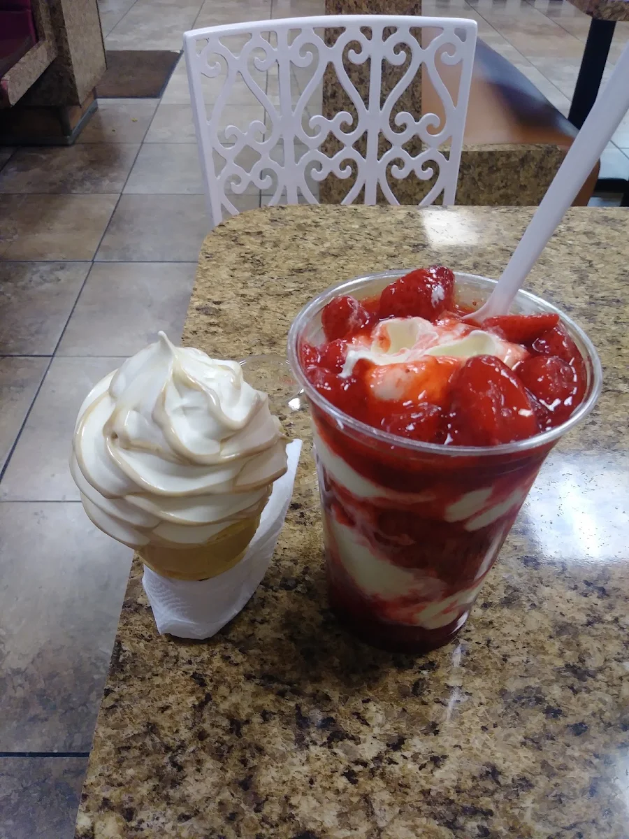 Strawberry Fruit Cup& Butter Pecan Cone