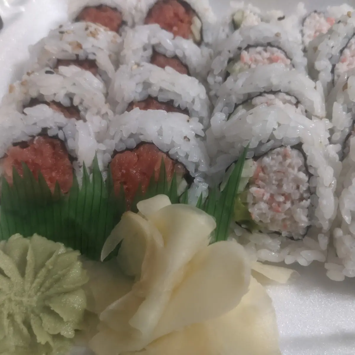 Spicy Tuna Roll California Roll