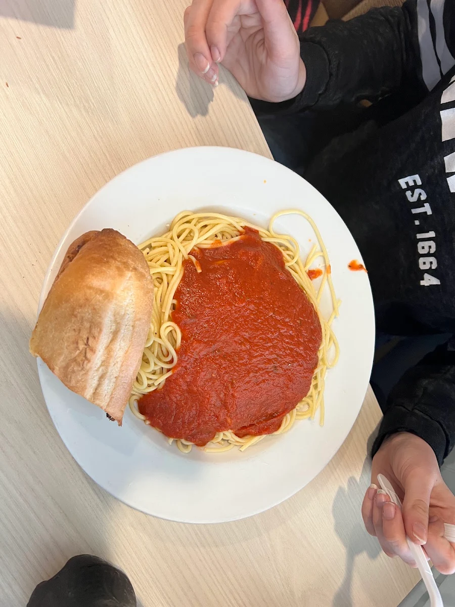 Spaghetti Mit Tomatensauce